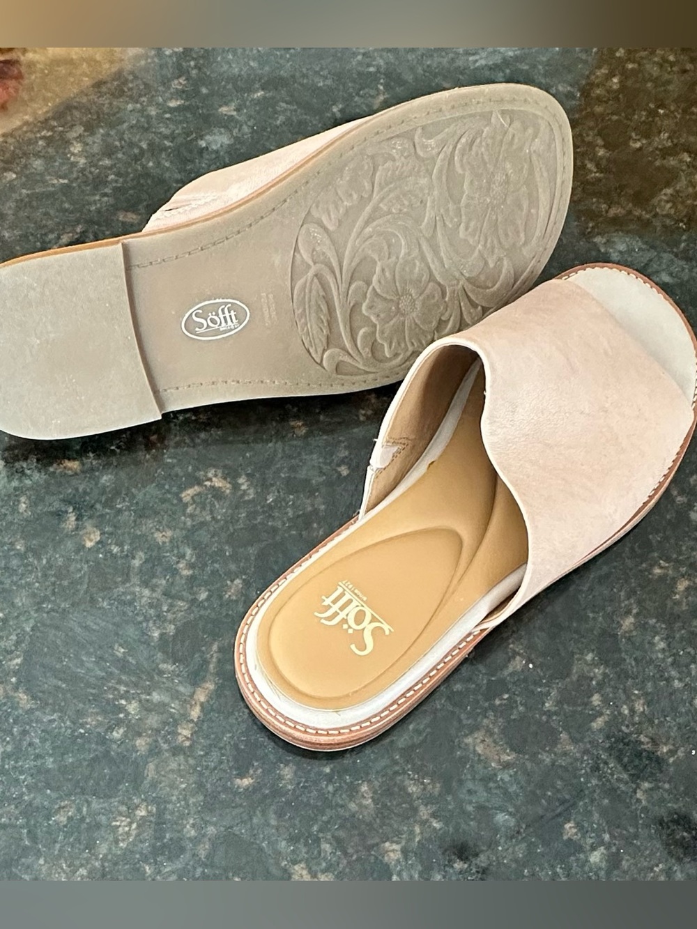 Sofft Noble Leather Sandals in ‘Tapioca Grey’ (Beige color), NWOB, (US) 10M - Picture 9 of 13